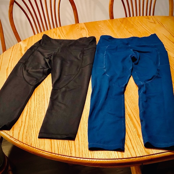 2L pair Zyia active leggings for that great workout!!! - Picture 3 of 6